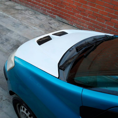 Пластиковый капот с воздухоотводами для Hyundai Getz дорестайлинг (2001-2004 г.в.) купить недорого с доставкой в Екатеринбург